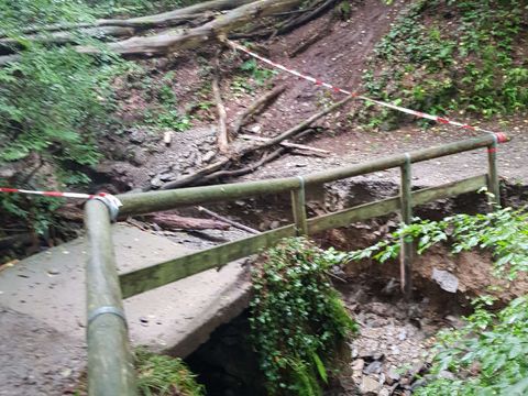 Brückensperrung am Bergischen Weg bei Solingen-Burg